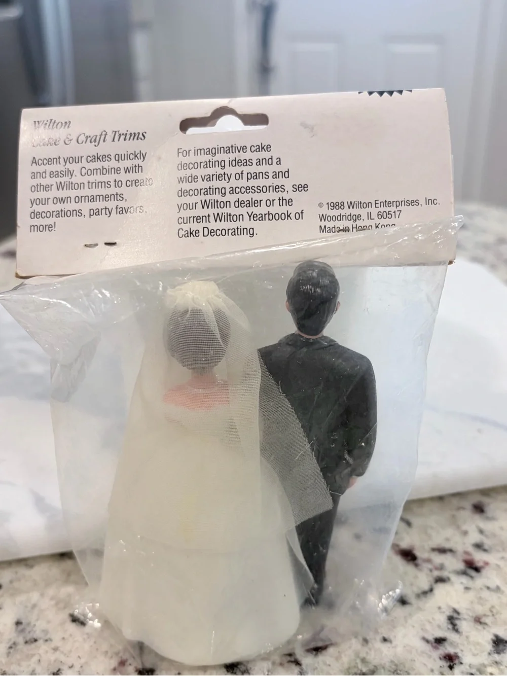 Vintage Wilton Bride & Groom Wedding Cake Topper Veil Plastic White Black 1988